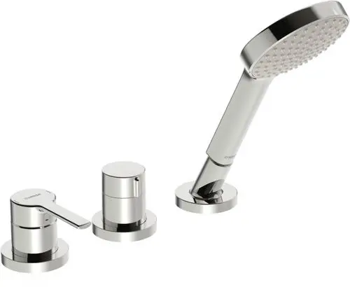 Ein Badezimmerarmaturenset aus verchromtem Metall, bestehend aus einem Handbrausekopf und zwei Steuerventilen, präsentiert von der Marke HANSA.